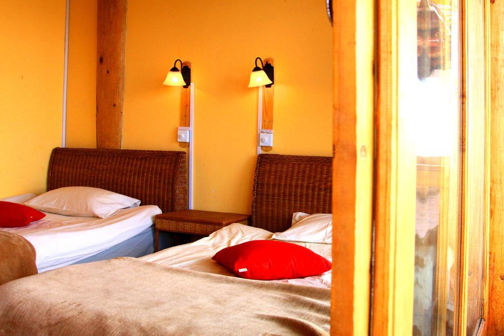 Shangri-La Lao Shay Youth Hostel Exterior foto